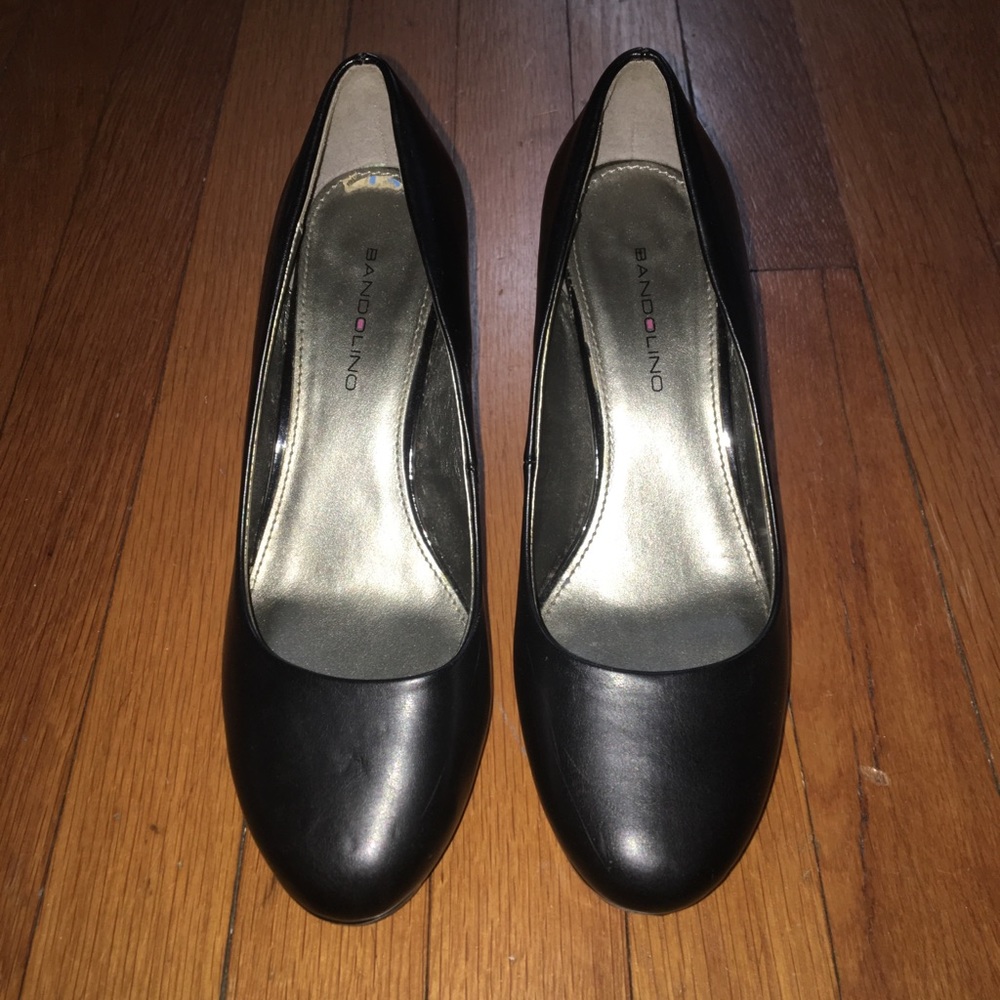 ✨SEXY BLACK PUMPS✨ - Picture 2 of 5